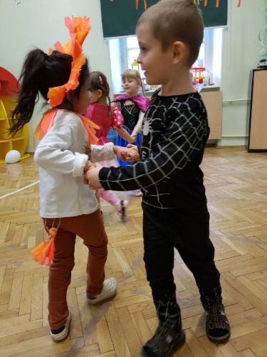 145266679_2909871132669509_2095083370013902001_n (1).jpg