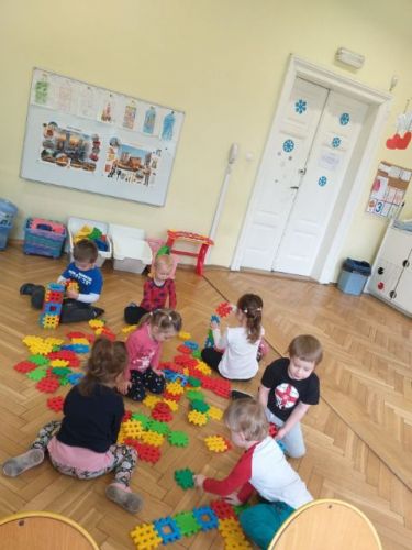 152513977_466797007672826_8003422860750981323_n (1).jpg